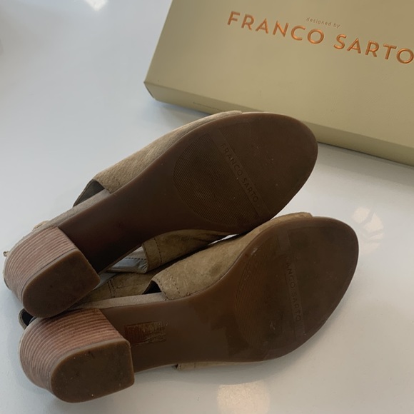 Franco Sarto size 9.5M taupe stacked heel - Picture 4 of 5